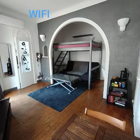 Climatise Centre Sur Apartment *